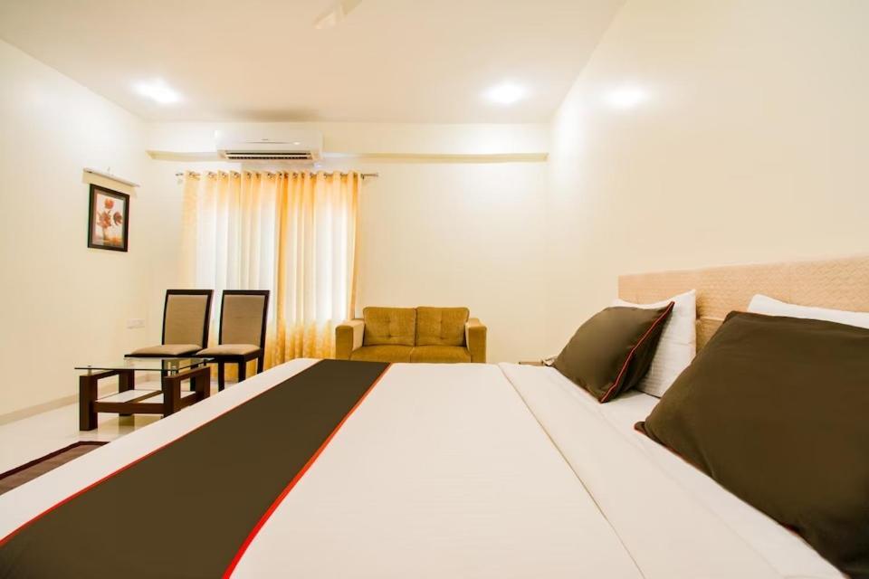 Hotel Lorven Visakhapatnam Ngoại thất bức ảnh